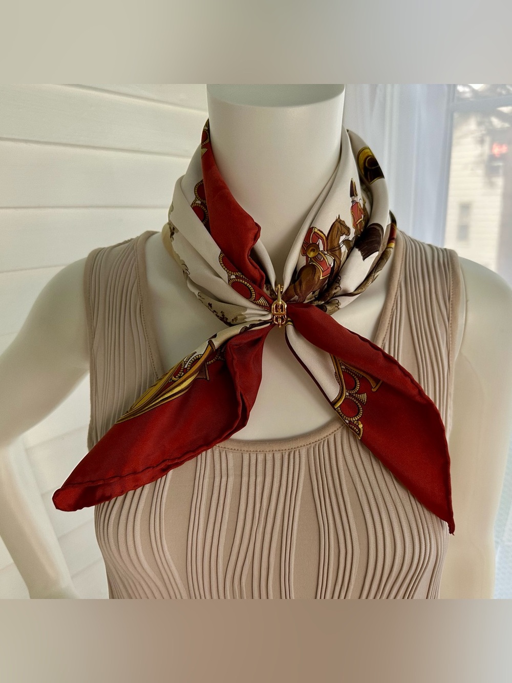 Authentic Hermes silk 90 cm scarf- Livree Imperiale by Philippe Ledoux - Picture 7 of 15